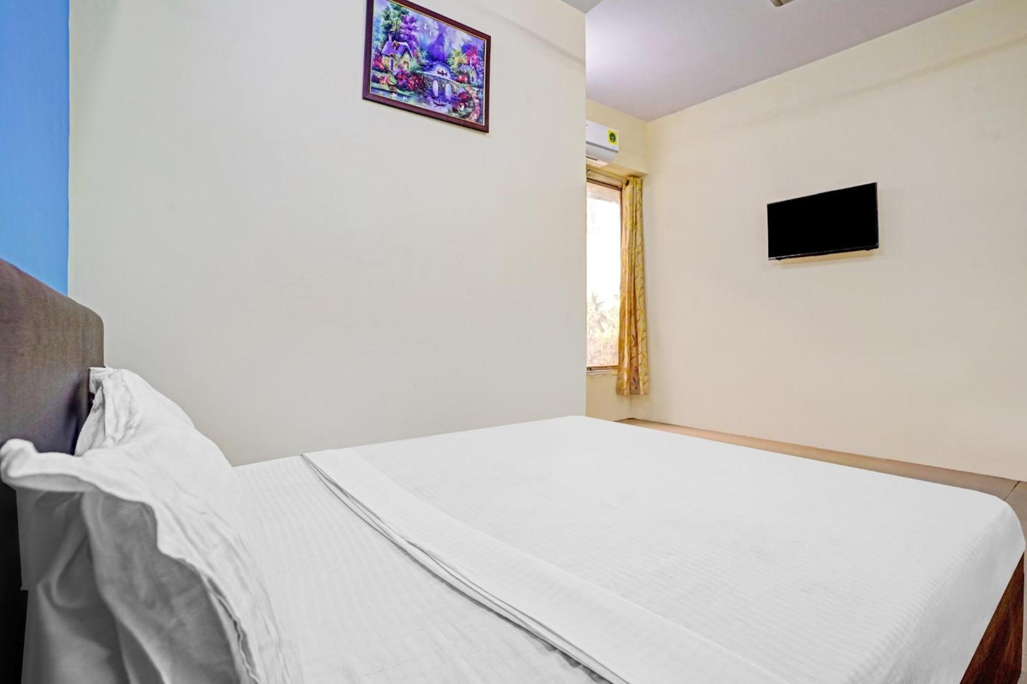 Hotel O Nova Rooms Surat Exterior photo